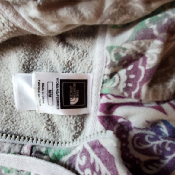 The North Face zip up hoodie - Picture 2 of 2